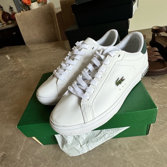 New sneakers 💚 - Picture 3 of 4